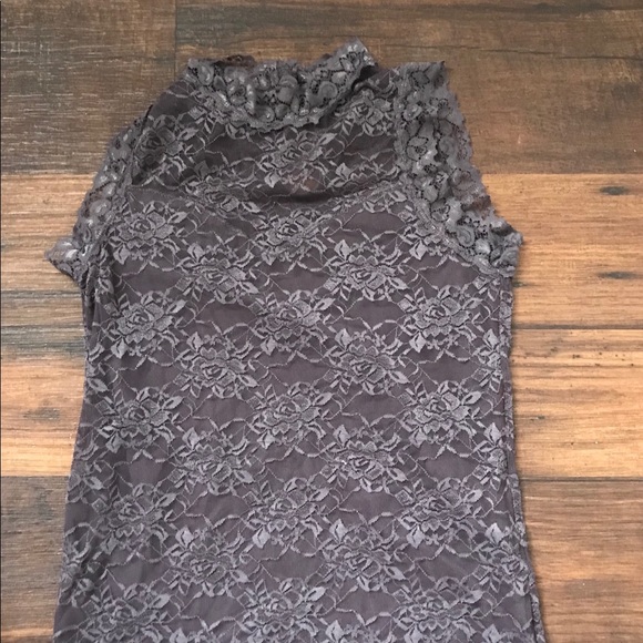 Blouses - Picture 2 of 5